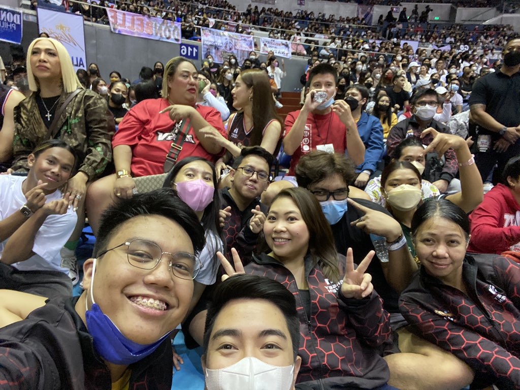 pawilectura's tweet photo. Showtime Squammies 😂#StarMagic30thAllStarGames https://t.co/KdQVvkfqB1