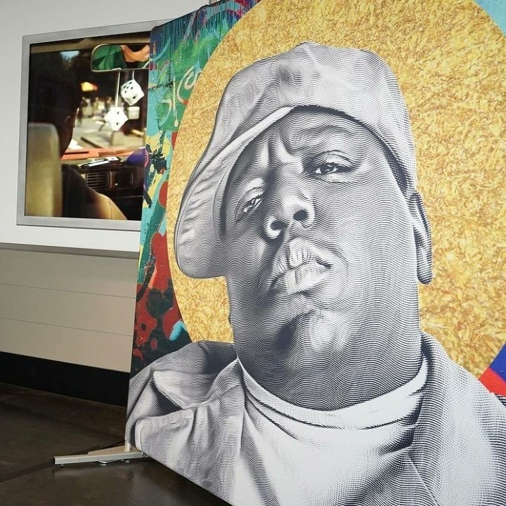 KeepItKiss's tweet photo. #NotoriousBIG, was yesterday honored at the Empire State Building in NewYork. It was well lit up with red & white & featured a spinning crown on top to honor #BiggieSmalls Legacy.
The city has declared 21st May, as Christopher Wallace Day. #OffThePress #KeepItKiss #BIG50 #Biggie https://t.co/5IyLGOXaVi