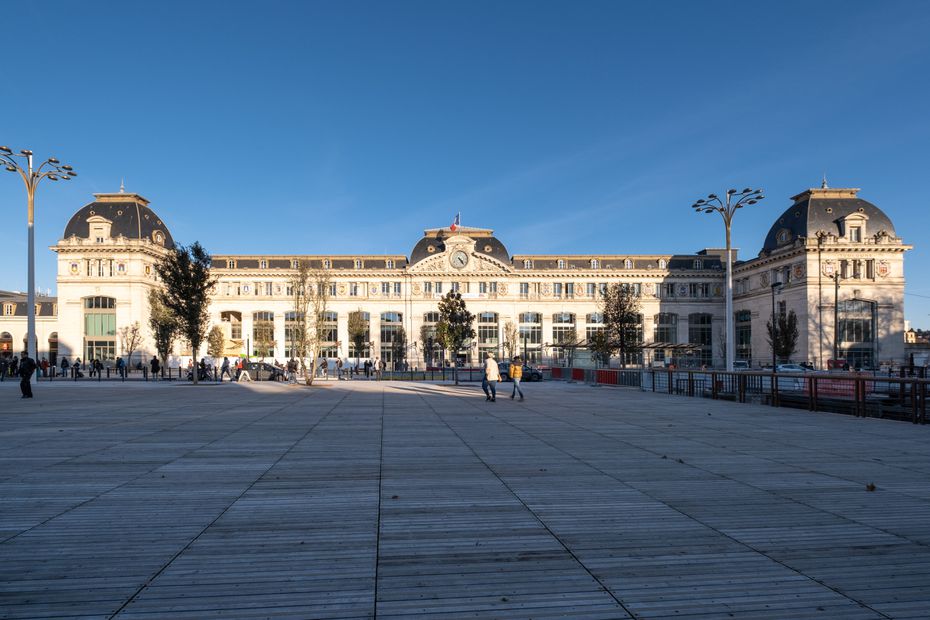 F3Occitanie's tweet photo. Toulouse : la gare Matabiau évacuée après la découverte d'un bagage abandonné https://t.co/qyiegIFDiV https://t.co/luQGtMQp0t