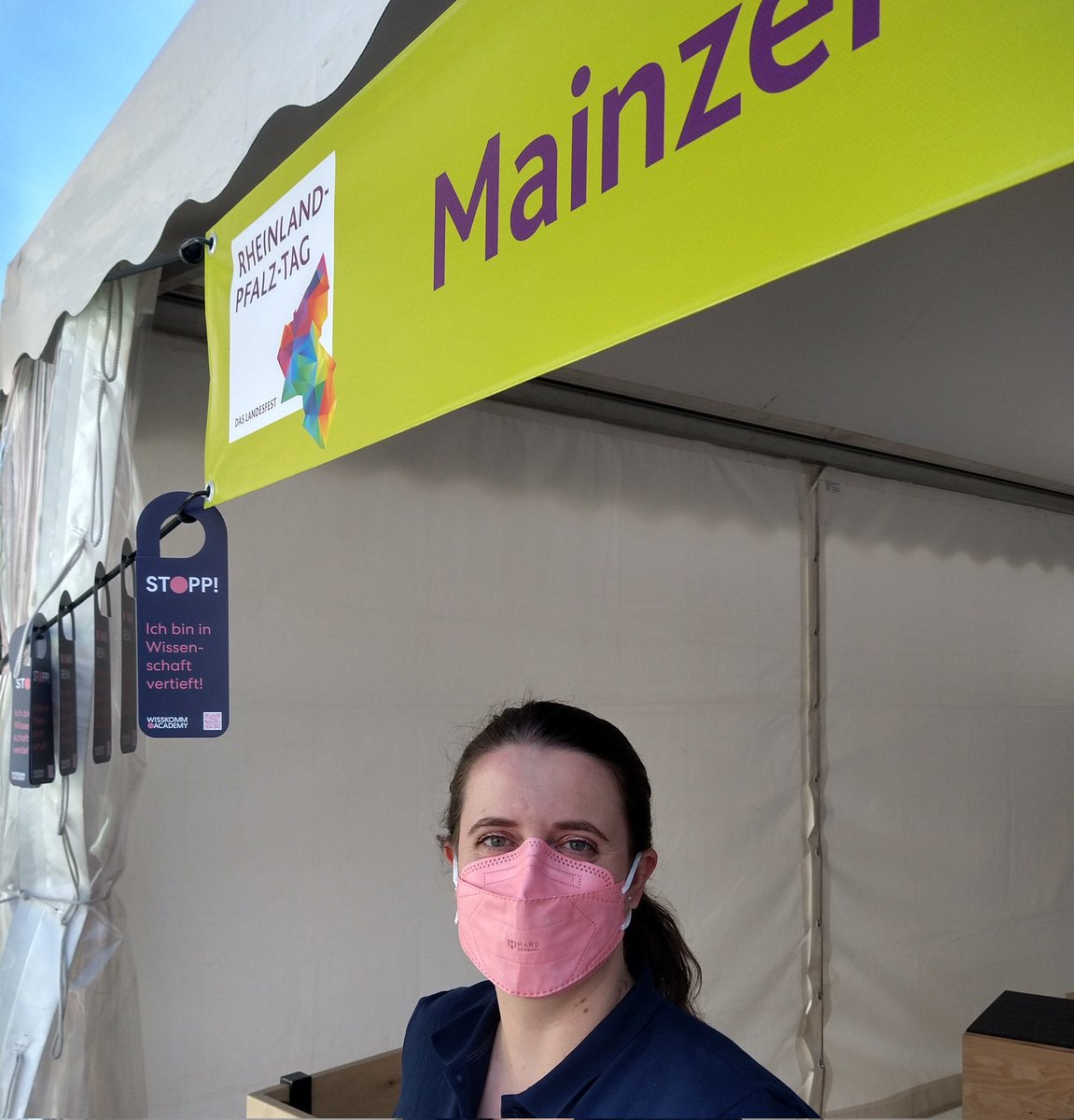 Ich bin heute für die @WissKommAcademy und die @adwmainz am Stand der Mainzer Wissenschaftsallianz beim #RLPTag im Einsatz. Kommt vorbei!