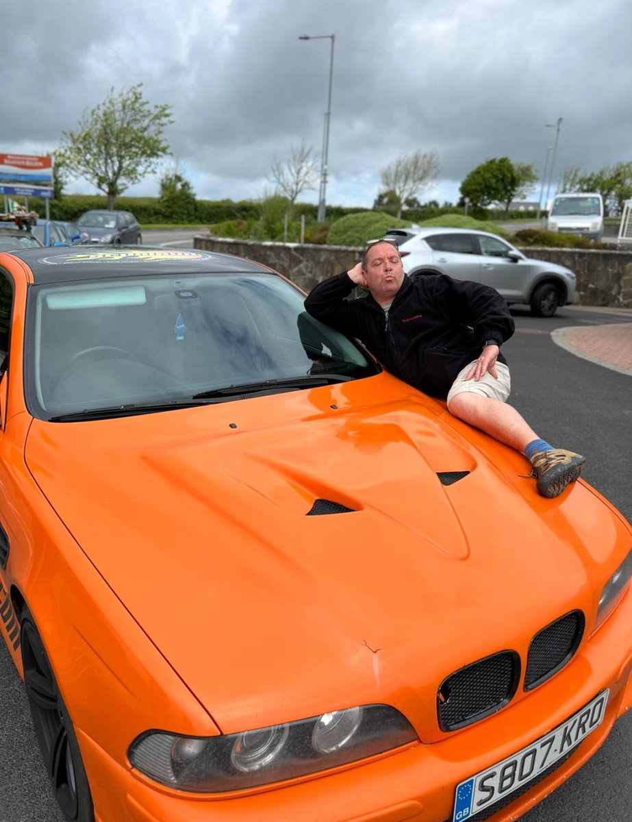 scumrun's tweet photo. Teams enjoying the west coast, stopping off for a cup of tea, ah go on, go on, go on ββ
#Scumrun #oftenimitatedneverduplicated #charity #dostuffthatmatters #carrally https://t.co/UeQy1nmswd