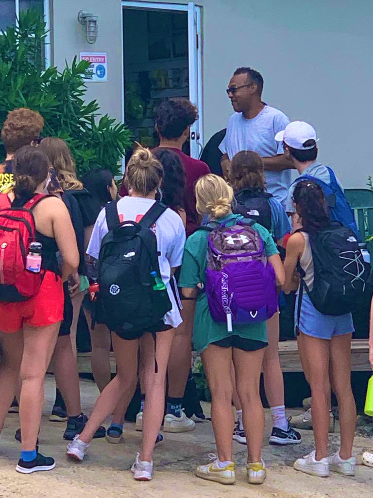 Had a chance to talk about my marine biology experiences with students of <a href="/HawkenSchool/">Hawken School</a> visiting 🇹🇹and I’m so enlightened at their inquisitive minds for Ocean Science. Such an amazing job done by their mentor <a href="/lacydchick/">Lacy D. Chick</a> #STEM #OceanScience #HawkinSchoolSTEM