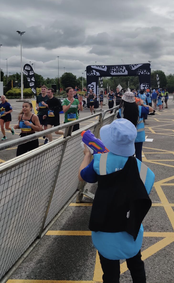Great_Run's tweet photo. 50 metres of madness! π€―
Are you MAD enough, Mancunians?
#RunThru Madchester zone! π https://t.co/jYDFAvL4d9