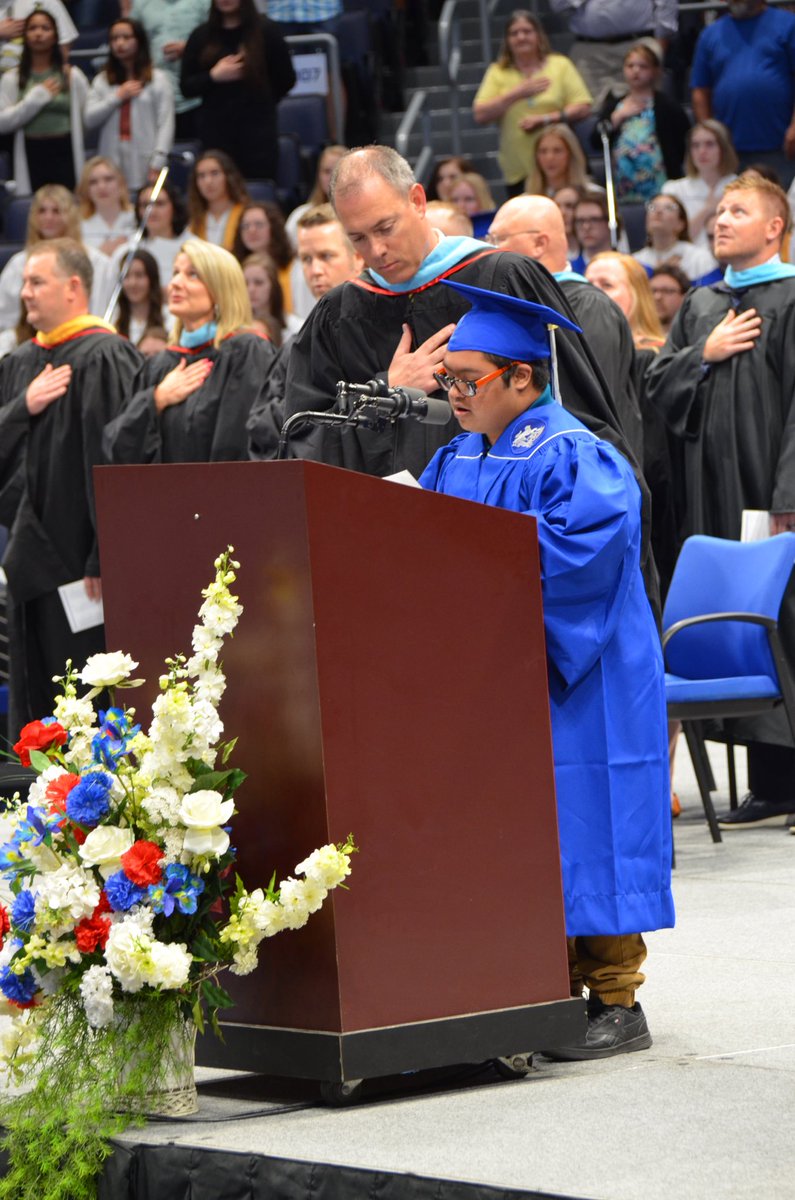 AnitaWi104's tweet image. Arjun said the pledge at graduation!!!  He did such a great job!!!  Very proud of him. #wearepanthers