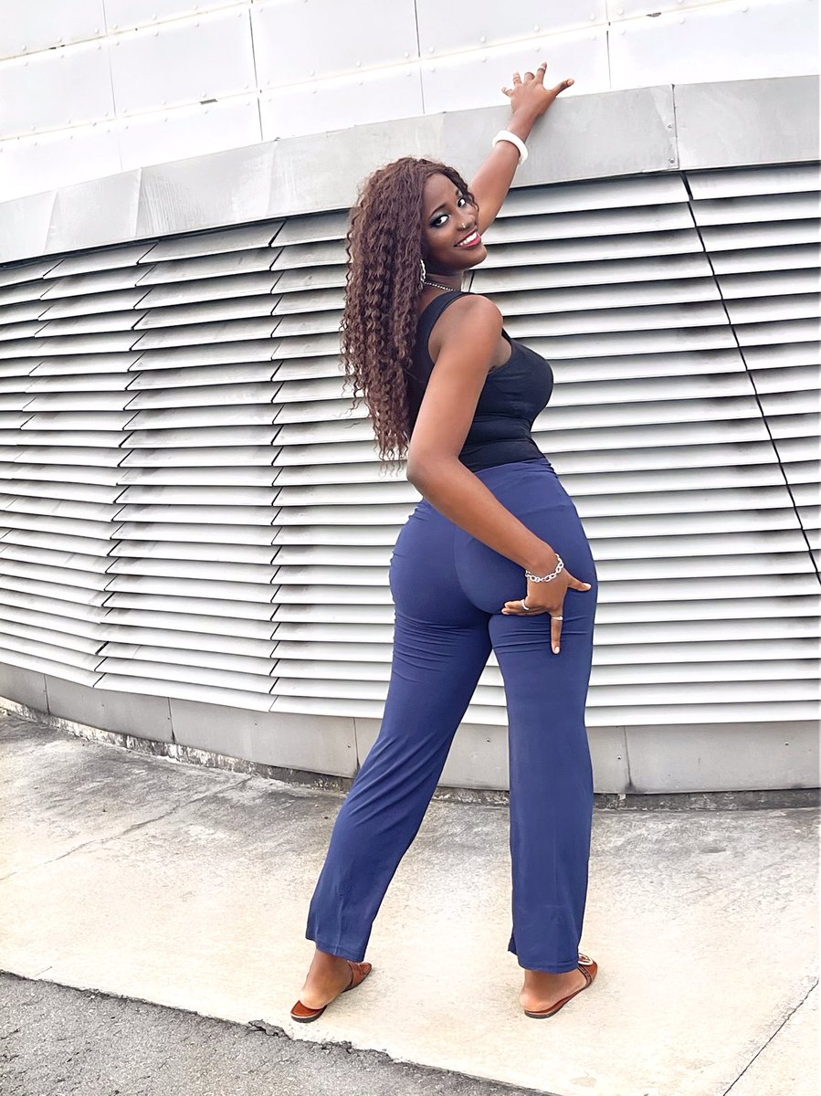 Queen Eddie 🖤👑 tweet media