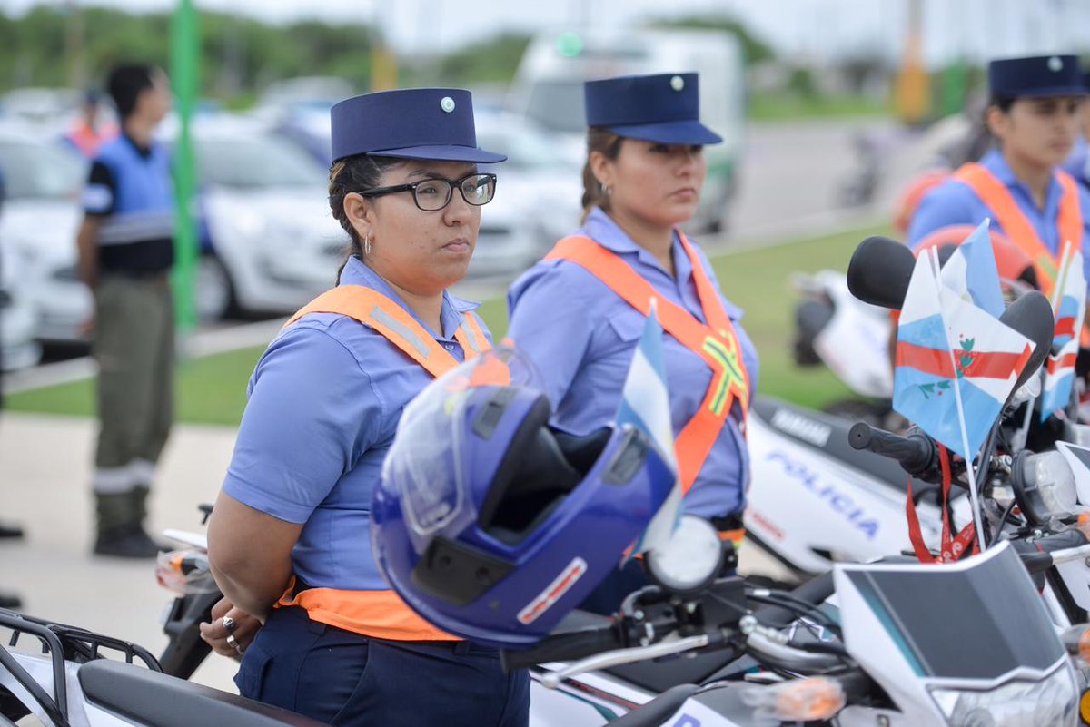 TeresitaMadera's tweet image. ¡Feliz aniversario a toda nuestra fuerza policial!

Gracias por ser esa Policía cercana, con vocación de servicio, que nos acompaña como sociedad brindando cuidado, seguridad y bienestar con su trabajo cotidiano.