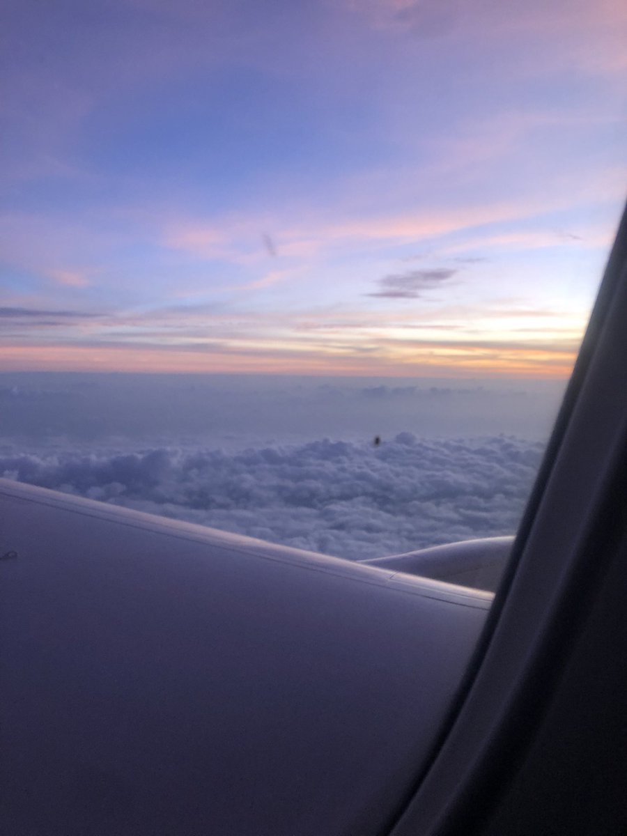graciela1474's tweet photo. Mi cielo, mi Venezuela amada 🇻🇪 jamás me iría sin regresar 💕 https://t.co/O3TwYAkgWj