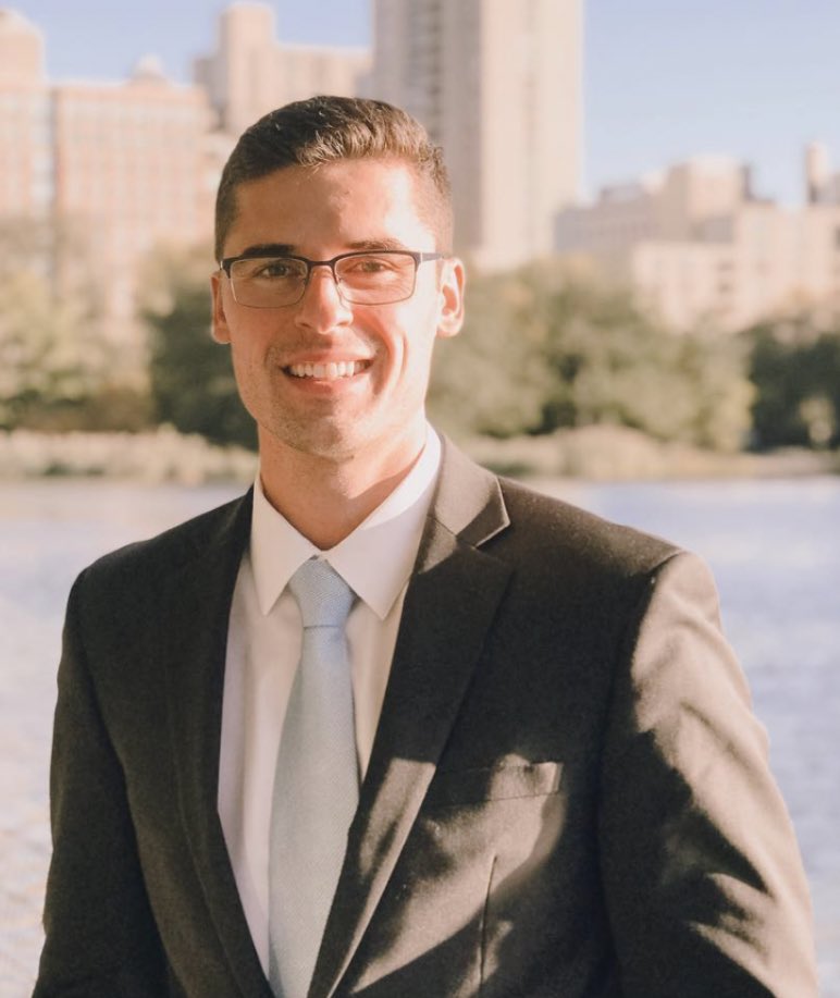ZacMiklja's tweet photo. Hi #MedTwitter! Please allow me to introduce myself. My name is Zac Miklja, and I am a rising MS4 at @MedicalCollege applying to #Physiatry for #Match2023! I’m excited to meet, connect, &amp; learn with  peers and mentors! #PMR #Rehab #FirstGen #Mentorship #Research @Inside_TheMatch https://t.co/0x49MepZlB