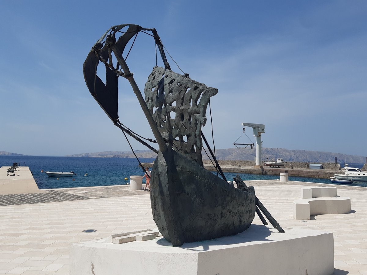 ThomasBickl's tweet photo. #TodayInMonuments: new #DomovinskiRat monument in #Senj, Kvarner.
@europeanness https://t.co/9A9m2ui4ZR