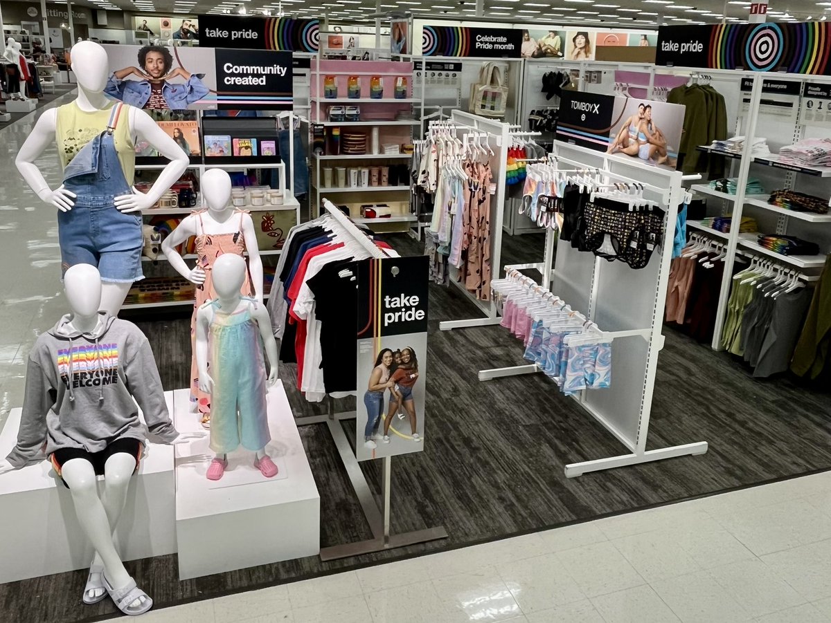 Elyssa from Target 🎯 tweet media