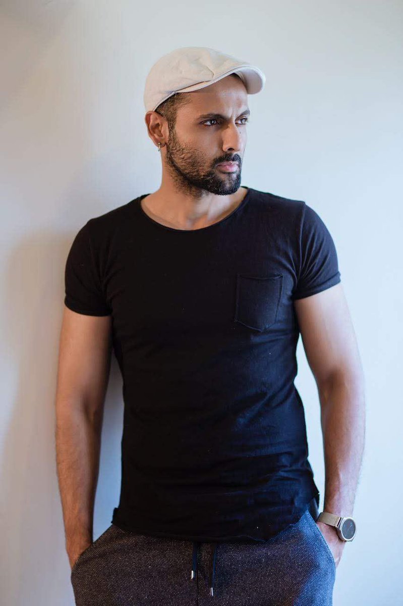 mohibmirza's tweet photo. ⚫👁 https://t.co/qiN8iqfEc2