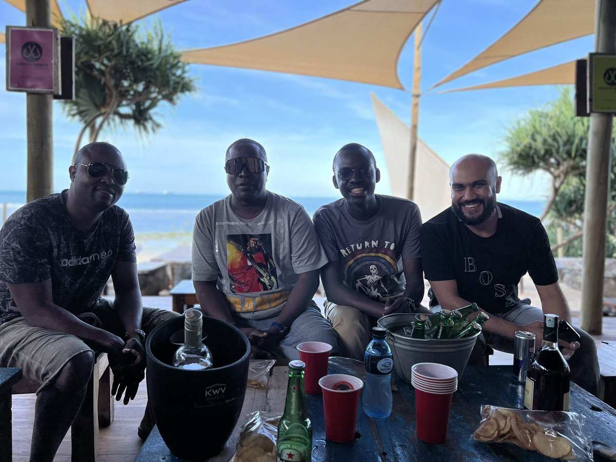 Good people @ahmedsalims <a href="/FundiFrank/">FundiFrank</a> #Kerry