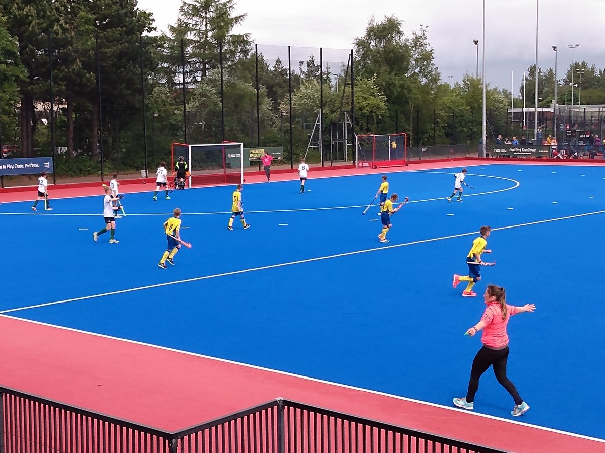 ScottishHockey's tweet photo. More great games in boys' #U14InterDistricts. South score late to beat West Yellow 2-1. In the East derby, Sky have a superb 5-1 win v Navy, with 4 goals from Jamie Leonard, his second hatrick of the day! #awesomehockey https://t.co/MBKWya0MXd