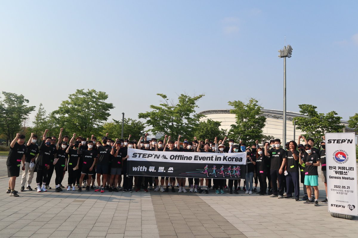 STEPN_KR's tweet photo. #STEPN #STEPN_KR #NFT #SOLNA #MOVE2EARN #STEPNmeetup 

1st STEPN Korean Meetup on 21May2022! 🌞
- In this offline event, 10 energies were used for Running, Jogging and Walking by dividing into 3 groups.
@Stepnofficial @Jerry10240 @yawn_rong @jason_stepn https://t.co/fDs2my4B2r