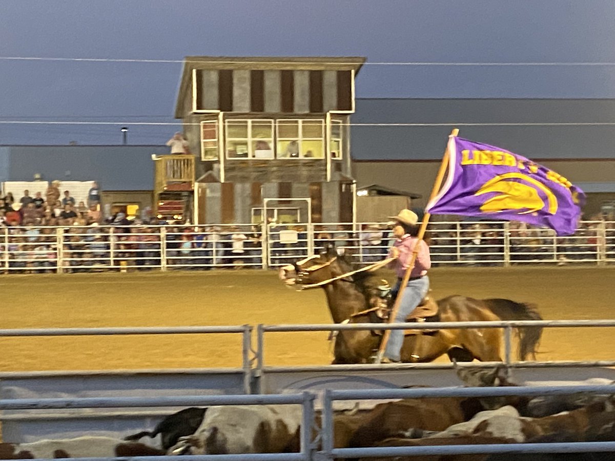 WilcoDepAssoc's tweet photo. The WCDA greatly appreciated the opportunity to speak to the citizens of Williamson County at the Liberty Hill Fair and Rodeo. The citizens once again showed how much they support our members and all first responders.  https://t.co/KmSNflBwzD… https://t.co/uoogkgYBXW