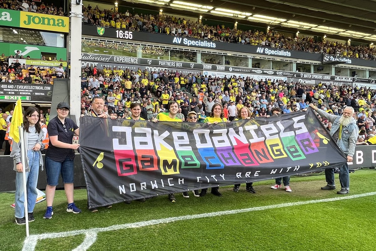 proudcanaries's tweet photo. #Pitchparade! โ๐๐ฐ #NCFC #OTBC https://t.co/BfAMrkj7SI