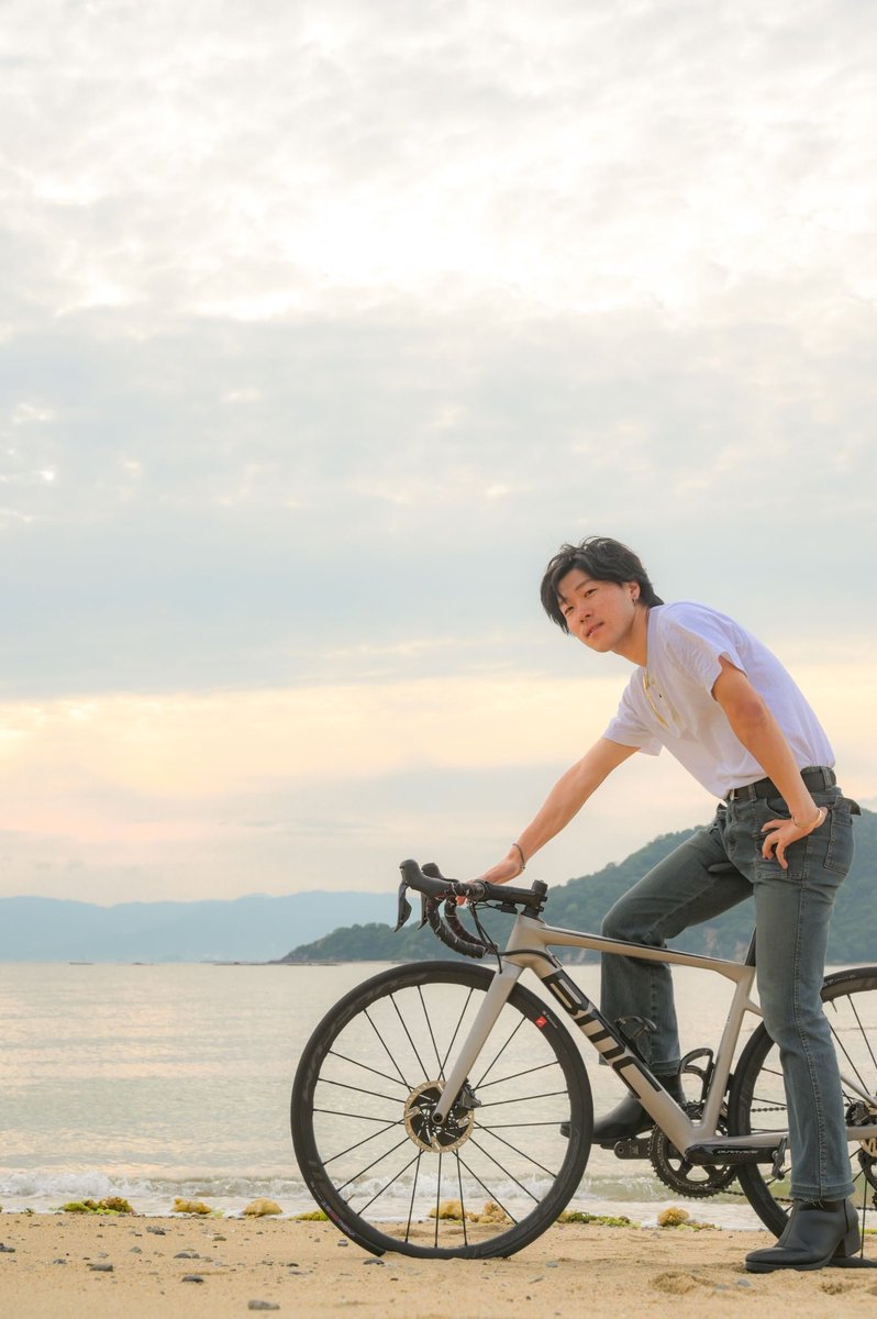 ksuke925's tweet photo. Q.「私服に1番似合うオシャレな自転車ってなんですか?」
A.「BMCです」
#bmcbikes #bmc_japan #ride_bmc #bmcswitzerland #slr01 #slr02
#フタバ商店
#ロードバイクのある風景 #ロードバイクのある生活 https://t.co/0wMtyVruxs