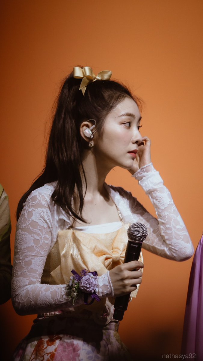 [HQ] 220521 #AlloBankFest2022  #AllobankFest2022_RedVelvet beautiful bb 😚
#RedVelvet #IRENE