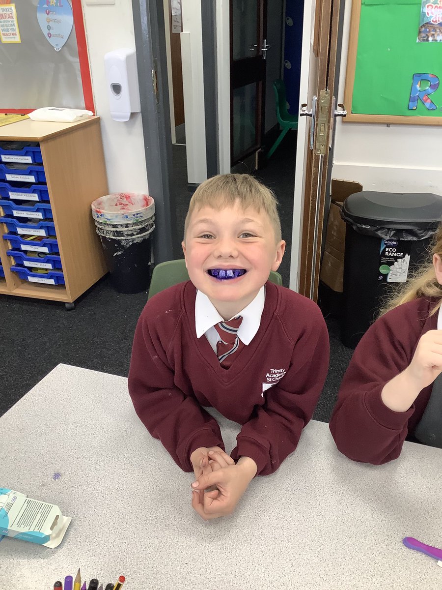 To consolidate our teeth learning in Science, Year 4 had the opportunity to use a disclosing tablet to see how clean their teeth really are! The children found it super interesting to see which parts of their teeth they need to clean more, and which parts they clean well. 🦷