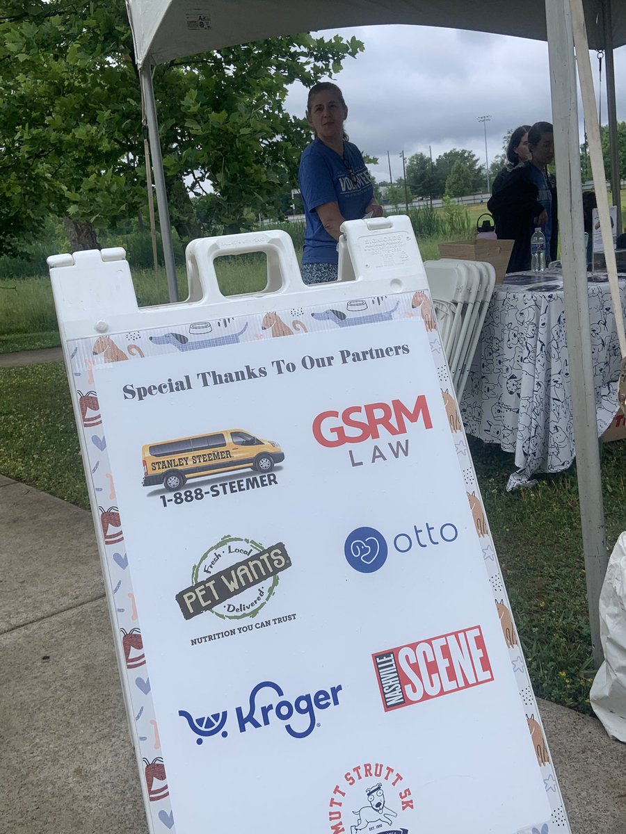 nashvillehumane's tweet photo. Cheers to #MuttStrutt Sponsors!!! https://t.co/JbYrApnjVQ