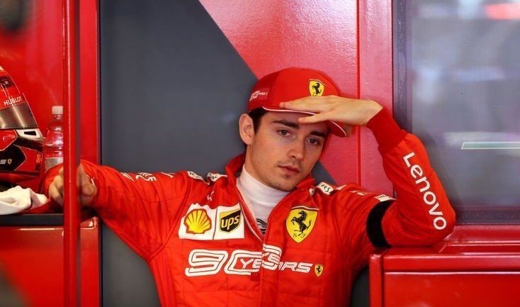 mercleclerc's tweet photo. O leclerc tá precisando de um banho de sal grosso https://t.co/4xpEk64t6z
