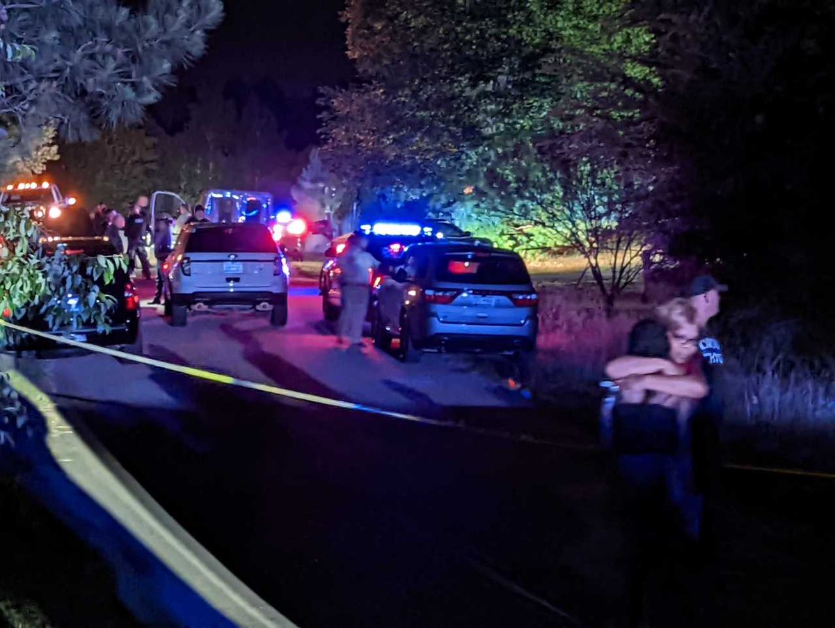 WBTWNews13's tweet photo. According to the sheriff's office, one person died in the shooting, which happened about 8 p.m. on Old Stable Lane. 
https://t.co/LyZB15D1s6 https://t.co/fIP2be2SWh