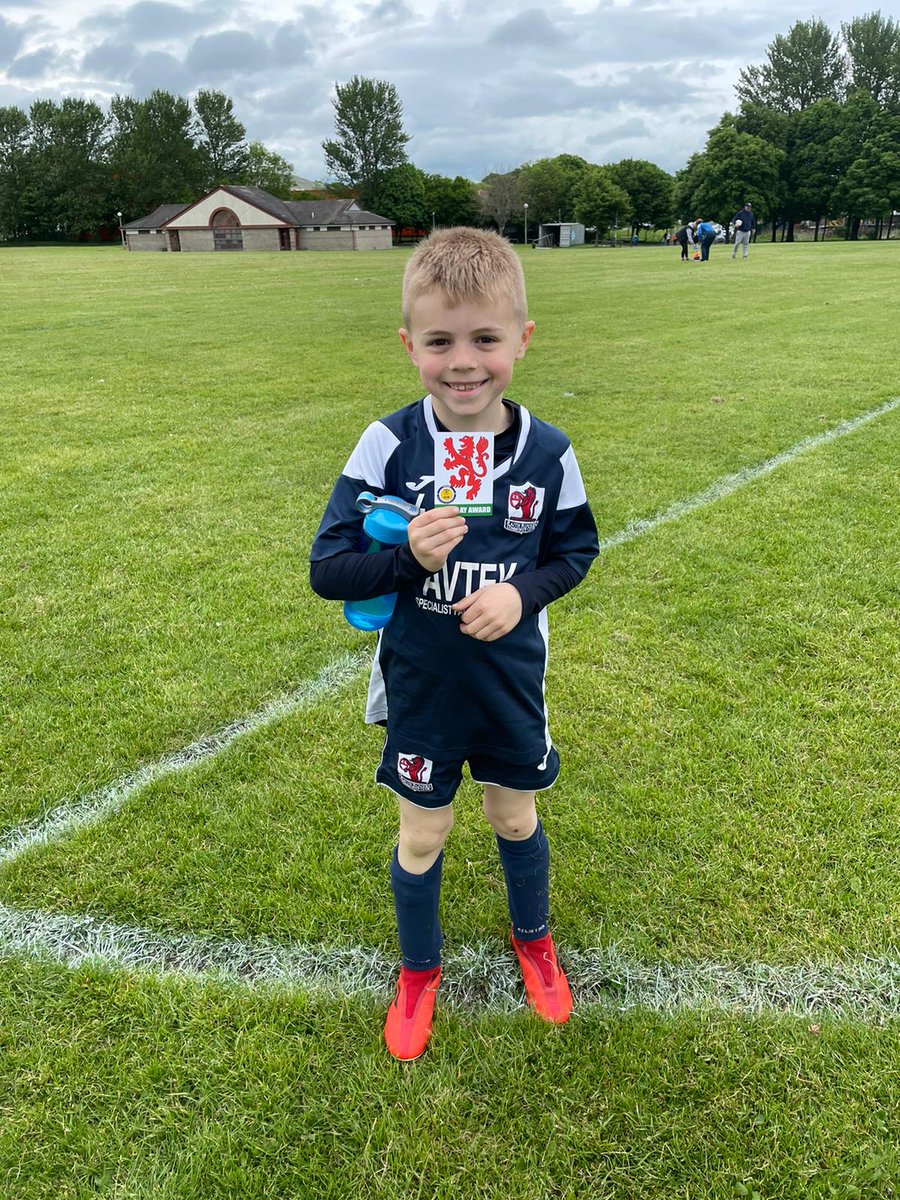 Lots of goals, tackles, energy, and most importantly lots of fun for the Rovers Thunder and Lighting sides this morning against our friends from The Young Glens and East Fife Community Football Club 

Well done to Ethan and Ethan for the fair play cards 👍⚽