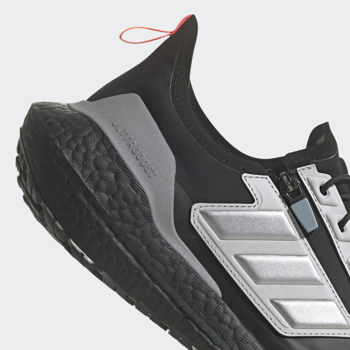 adidasalerts's tweet photo. 35% OFF on #adidas US.
adidas #UltraBOOST21 GORE-TEX.
Retail $230. Now $147.
• MAY20 — 20% off SITEWIDE
—> https://t.co/kaNCV6EkjA  #ad https://t.co/DmZyGXXaJa