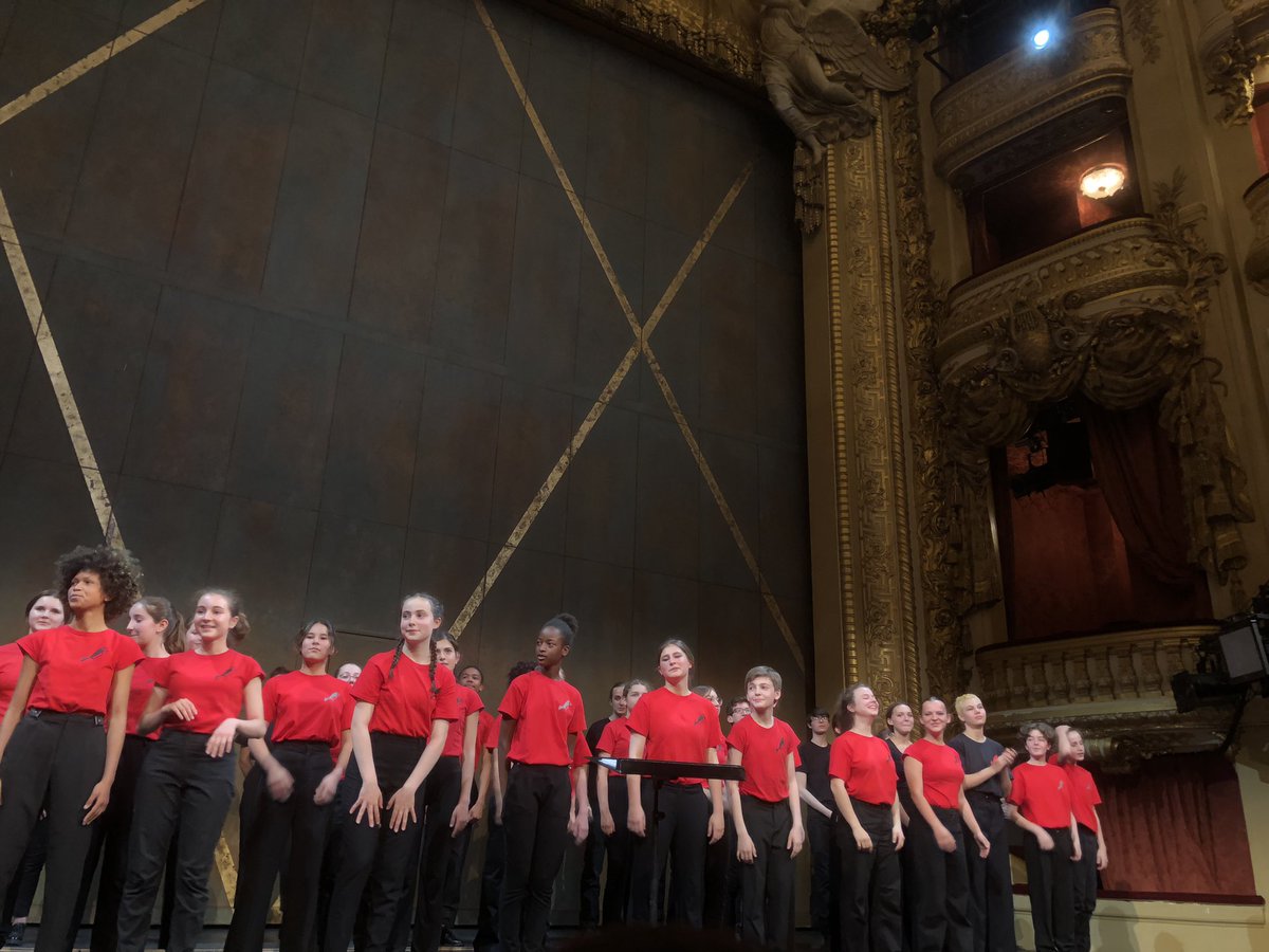 Bravo à la <a href="/MaitrisePopOC/">Maîtrise Populaire</a>  le partenaire de la <a href="/Fondation_SG/">Fondation Société Générale</a> pour concert <a href="/Opera_Comique/">Opéra-Comique</a> donné avec engagement et excellence artistique. On espère bientôt la suite.