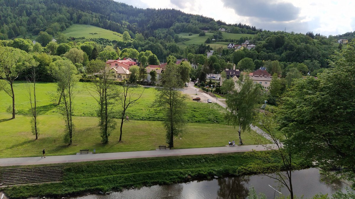 joelfwal's tweet photo. Wisla, una de las pocas poblaciones protestantes de Polonia, que toma el nombre del río que desemboca en Cracovia. Un lugar muy chulo.
Mini respiro y vista desde fuera del hotel donde se celebra la conferencia europea #2022elf https://t.co/arwY6CAnyq