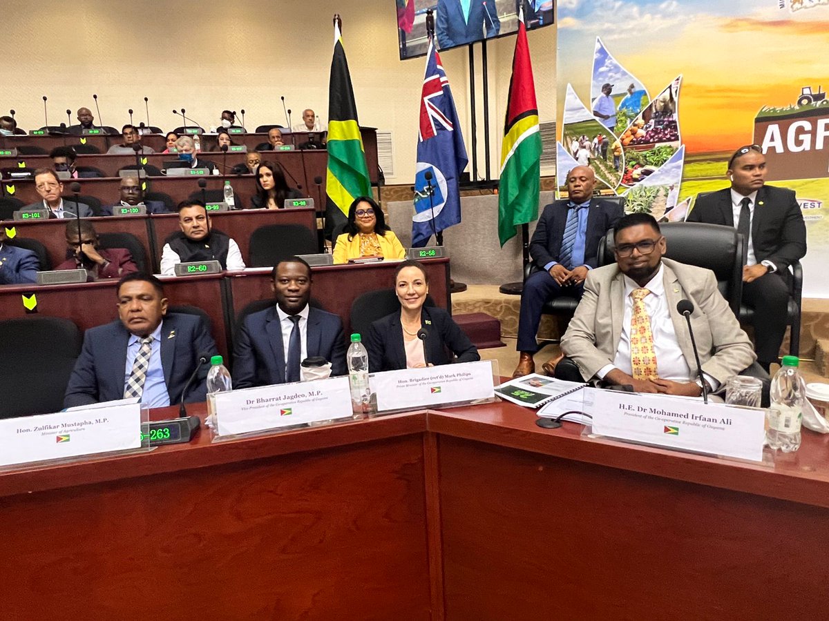 Hon. Kamina J Smith tweet media