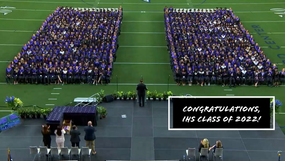 Ladies and gentlemen, we proudly present the Class of 2022. 🎓👏👏👏