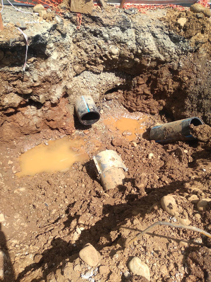 ✅ Kültür Kavşağında yapımı devam eden TOKİ alanında ki deplase çalışması tamamlanmış olup suyun şebeke hattına akışı sağlanmıştır.
Sabır ve anlayışınız için teşekkür ederiz.