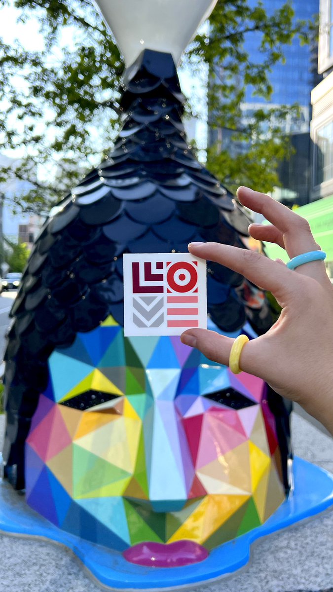 4lettersproject's tweet photo. Impromptu photo shoot in front of the inspiring @OKUDART sculptures @seaportbos - hand model @thegmlady https://t.co/4wARgwmKYZ