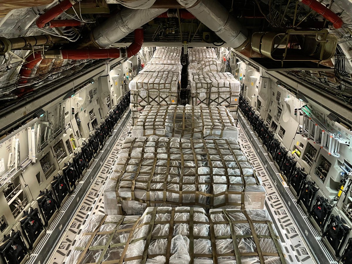 POTUS46Archive's tweet image. Folks, I’m excited to tell you that the first flight from Operation Fly Formula is loaded up with more than 70,000 pounds of infant formula and about to land in Indiana. 

Our team is working around the clock to get safe formula to everyone who needs it.