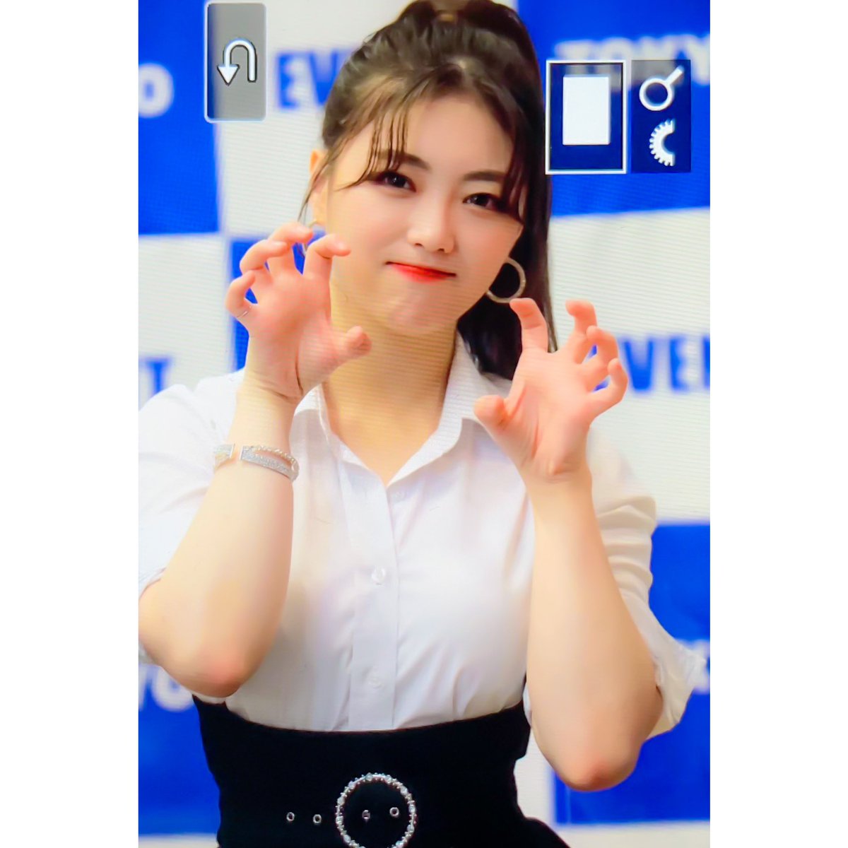 _skypyon's tweet photo. 220522 PREMIUM LIVE in TOKYO 프리뷰

#세러데이 #하늘 #SATURDAY #HANEUL #セロデイ #ハヌル 
#하늘이와_스카이뿅의_행복한_일기 
@saturday718 @SATURDAY718_jp https://t.co/004e5uwPUs