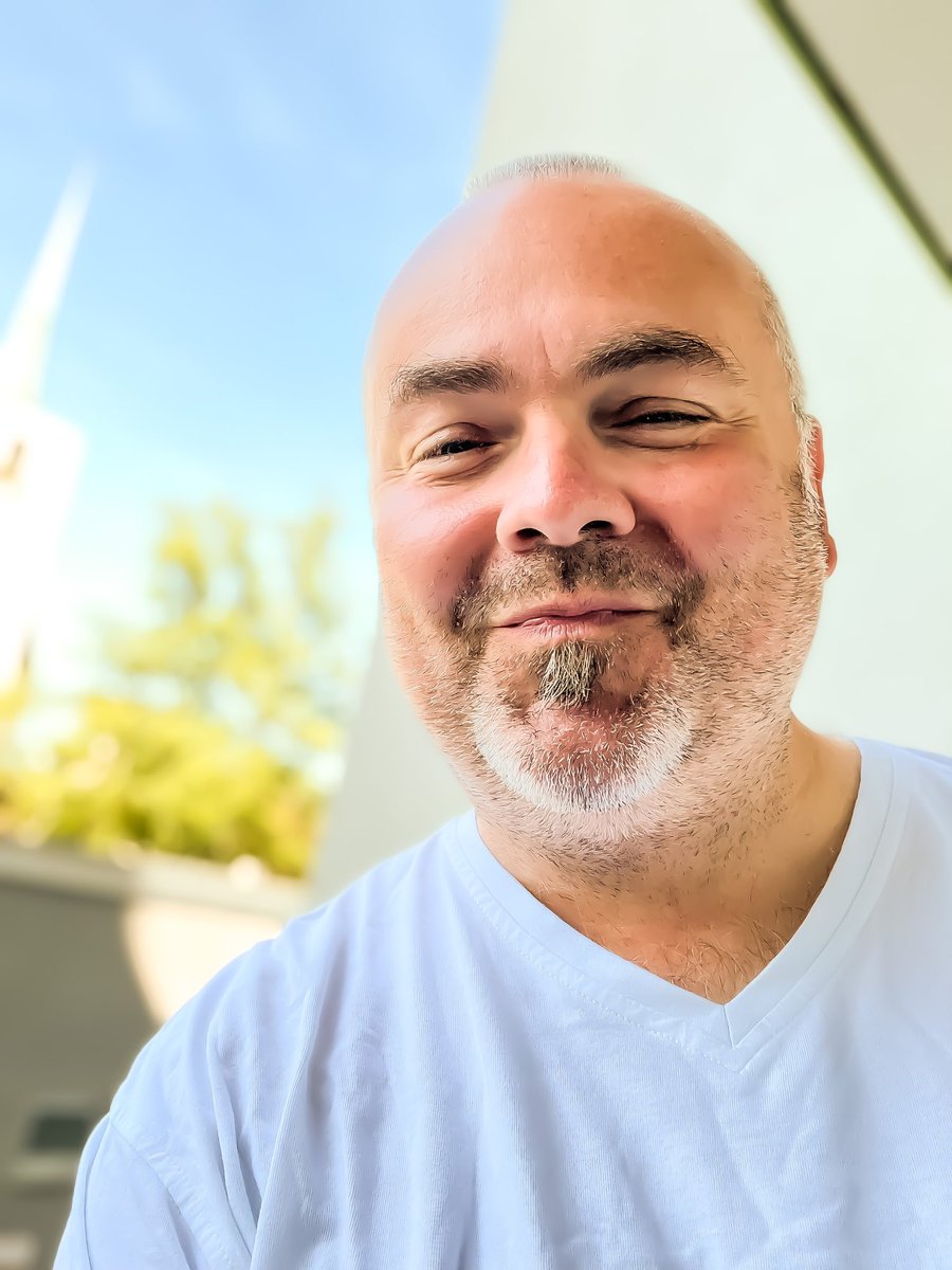 Nach einem halben Jahr Pause … hallo Zusammen 🤩
Danke für eure zahlreichen PMs und Nachfragen 😊 Mir geht es sehr gut und melde mich zurück ☀️
Wünsche euch einen schönen Sonntag 🥂