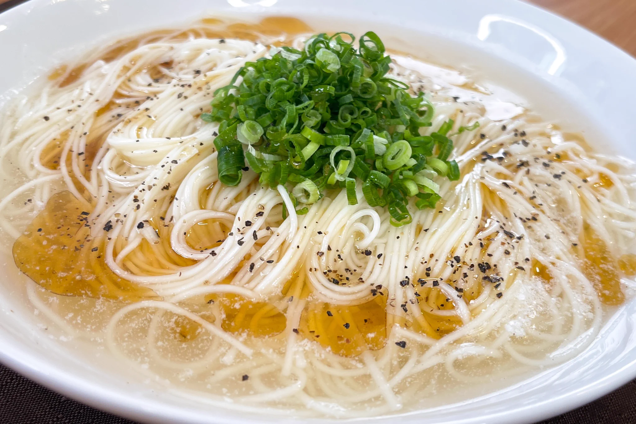 そうめんをいつもと違う味で食べたい方必見！『鶏がらねぎ塩そうめん』がさっぱりで美味しい♪