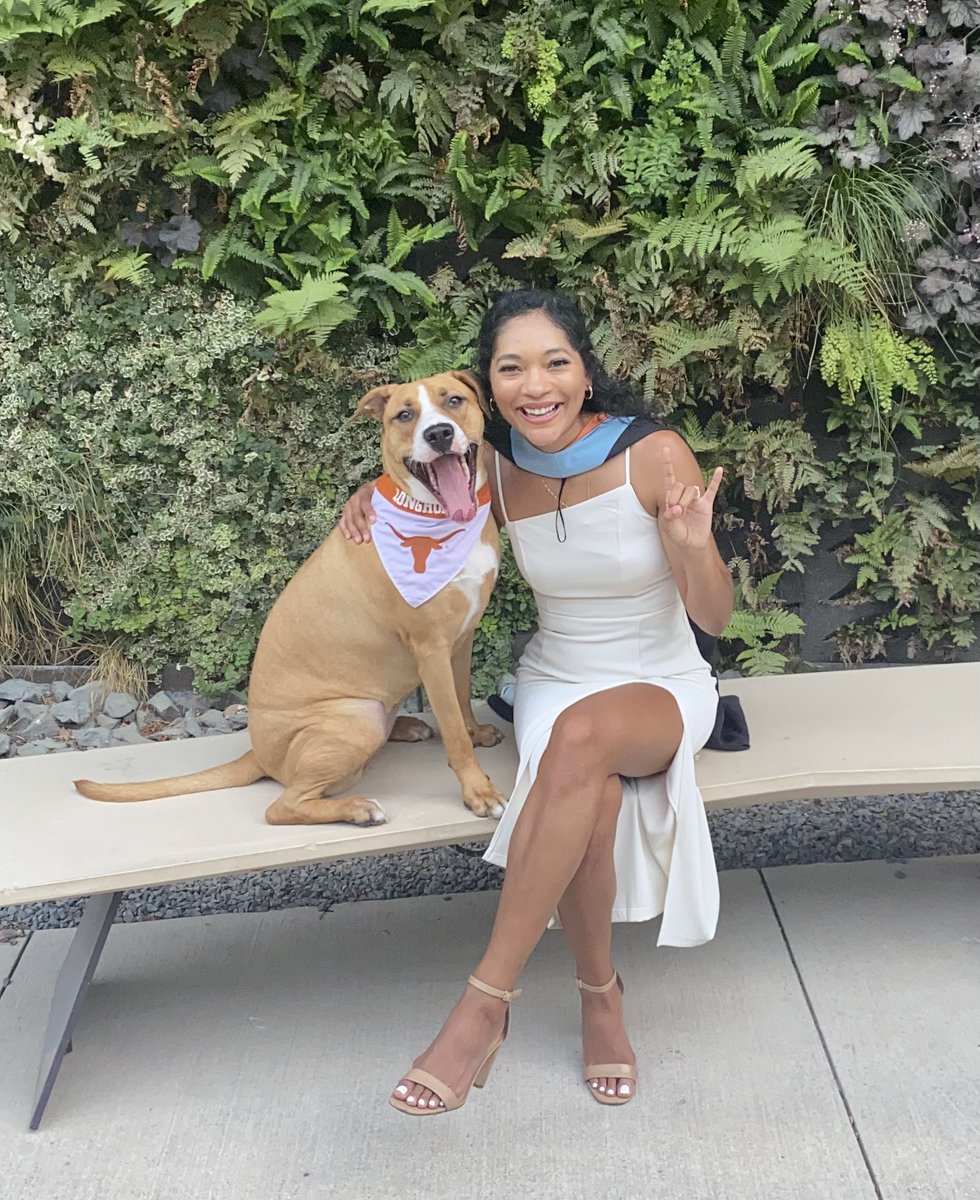 marisol_rosser's tweet photo. I am officially a graduate of The University of Texas at Austin! This weekend I graduated with my Master’s in Educational Leadership &amp; Policy. I couldn’t have done it without my family, friends, professors, cohort members, and colleagues. Hook ‘em!!!🤘🏾🧡 @utexascoe https://t.co/GFyXlOWl0U