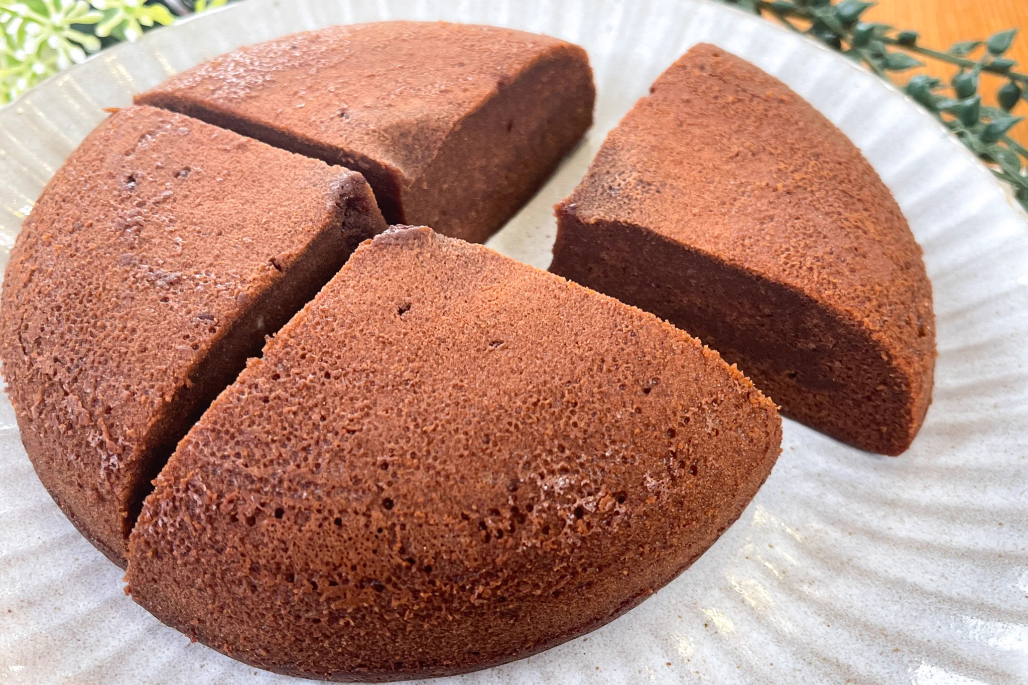 炊飯器のスイッチを押すだけ！お手軽炊飯器チョコケーキ。