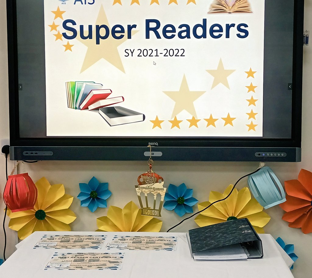 JoyTaghreed's tweet photo. Our BEST READERS awarding event.
#Reading #readingforpleasure 
#librarianofuae https://t.co/629bbXaP0o