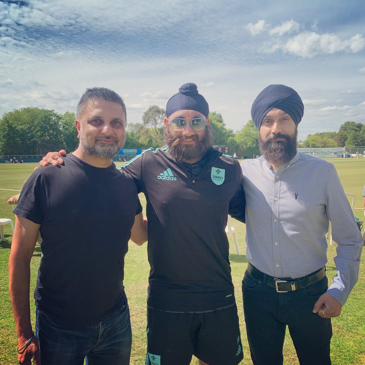 Enjoying Sunday cricket in the glorious Surrey sunshine in #Guildford. #SurreyCCC v #SriLanka Development XI … with @AmarSinghVirdi 🏏 #cricket #surrey @InventiveSports