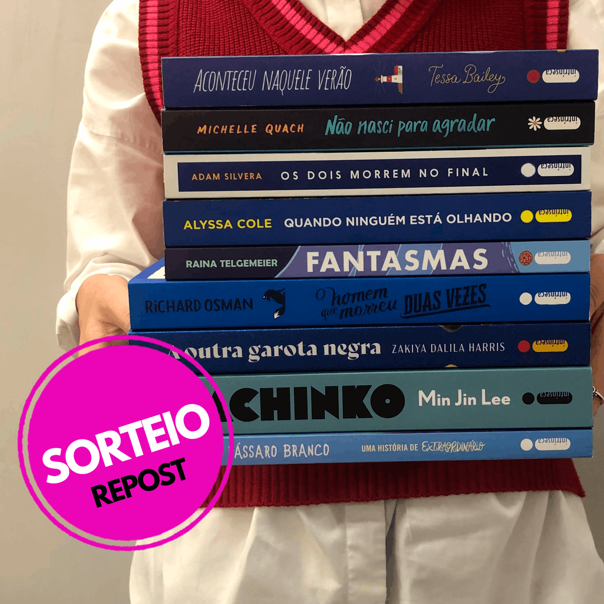 intrinseca's tweet photo. Partiu deixar sua estante mais azul? 💙
Então se liga no sorteio de hoje!

Siga o nosso perfil, dê RT neste post PUBLICAMENTE e preencha o formulário no blog: https://t.co/eKDyGUk2D0

Resultado: 23/05
*Mesmo sorteio de sexta (20) https://t.co/SbA9rIKy4B