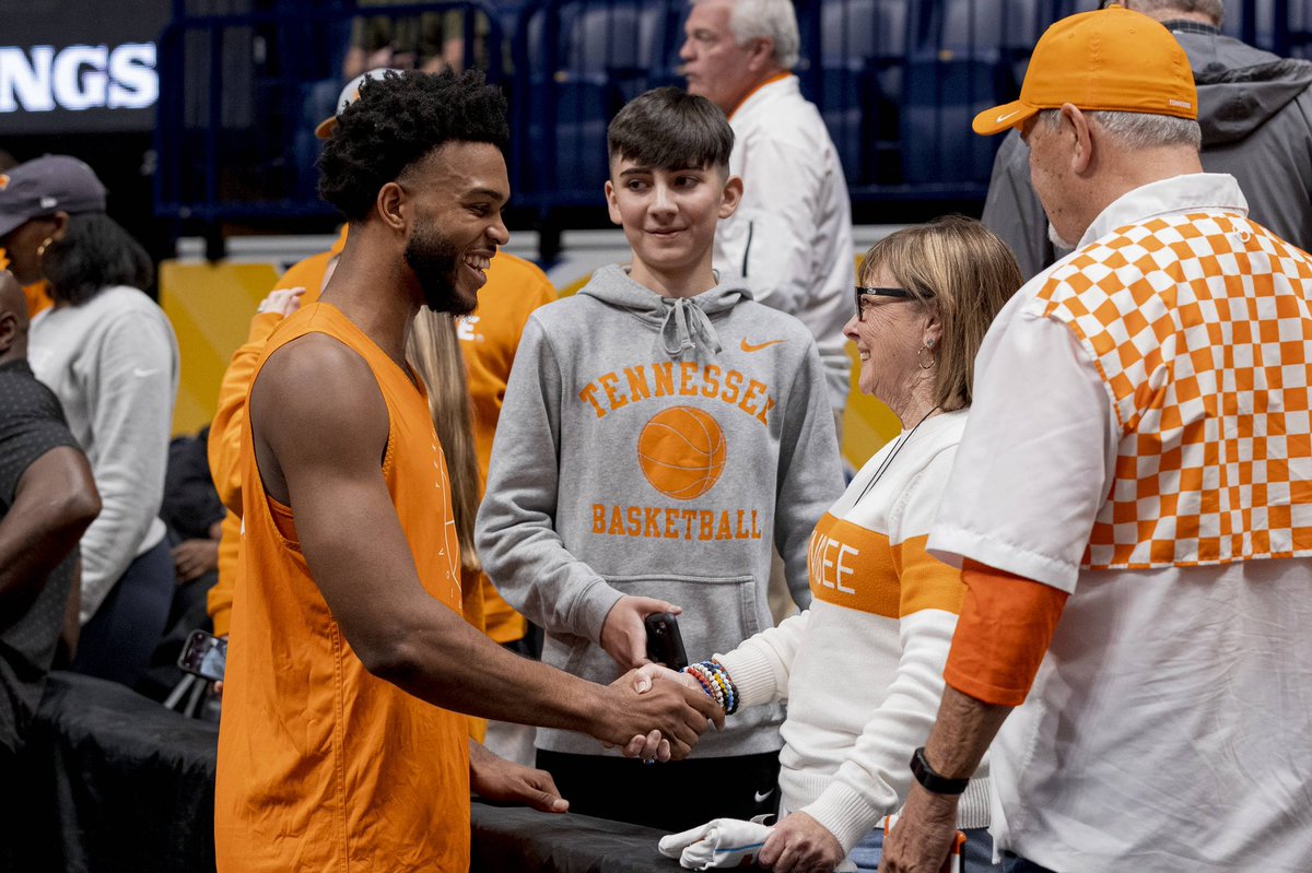 MOOD🤪🤪 Another year to play in front of the coolest fan base in the 🌎!Let’s make this one to remember 😘