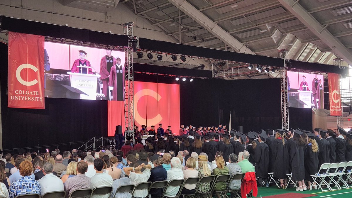 colgateuniv's tweet photo. Ellen Percy Kraly, interim provost and dean of the faculty welcomes the graduating class of 2022 and guests to the 201st commencement ceremony. #Colgate2022 https://t.co/qxiEF66xpX