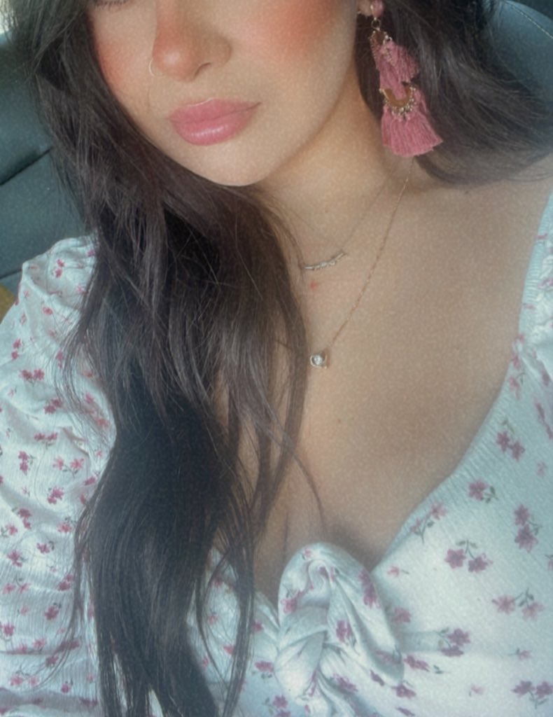 AllythePear's tweet photo. Call me your #FinMommy 🐷♥️
#paypig #payslut #walletrinse #payme #FinHumiliation #payslave https://t.co/WQlIsZWdZT