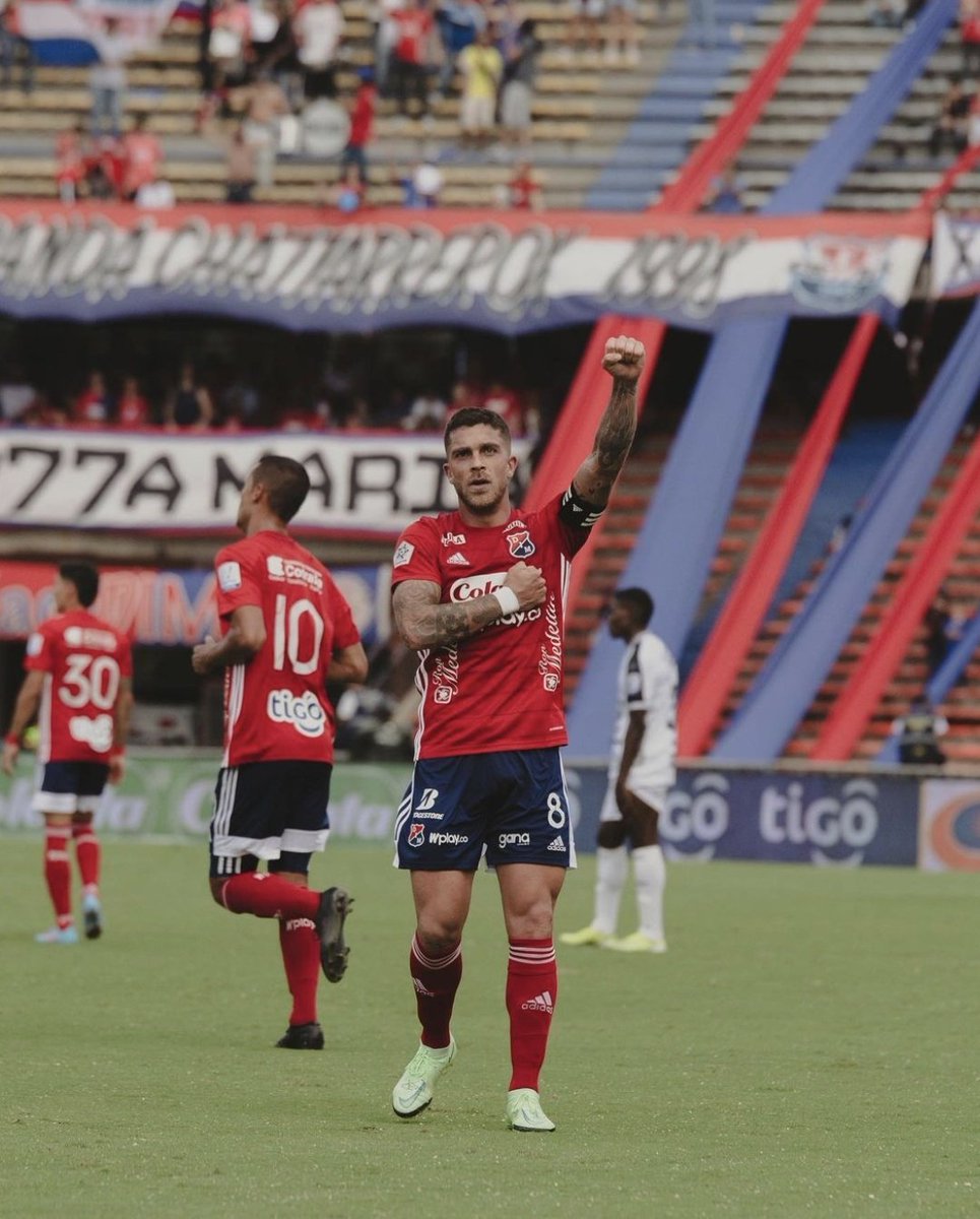 DatosDelDecano's tweet photo. ADRIÁN ARREGUI 🇦🇷 ante La Equidad:

• 90 minutos
• Una asistencia
• 79,6% de pases precisos
• 3 duelos ganados
• 3 faltas
• 3 despejes
• 3 intercepciones
• 4/6 balones largos correctos
• 2 pases clave

¡EN ATAQUE Y EN DEFENSA, SIEMPRE EL VIKINGO! 🛡❤️💙 https://t.co/OWzzS95a9f