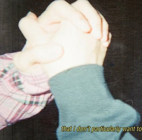 JIHOPE HOLD HANDS 😭