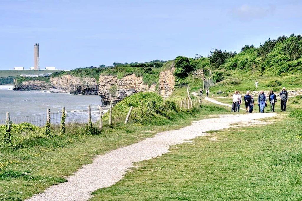CTywydd's tweet photo. Another fabulous walk yesterday @visitthevale #10daysinmay to Barry Island on @WalesCoastPath with great views, characters from history, talks & great company #Porthkerry #rhoosepoint #Aberthaw @visitwales #ValeOfGlam Go to @visitthevale to register for last 2 walks next weekend https://t.co/EISSP5GuIR
