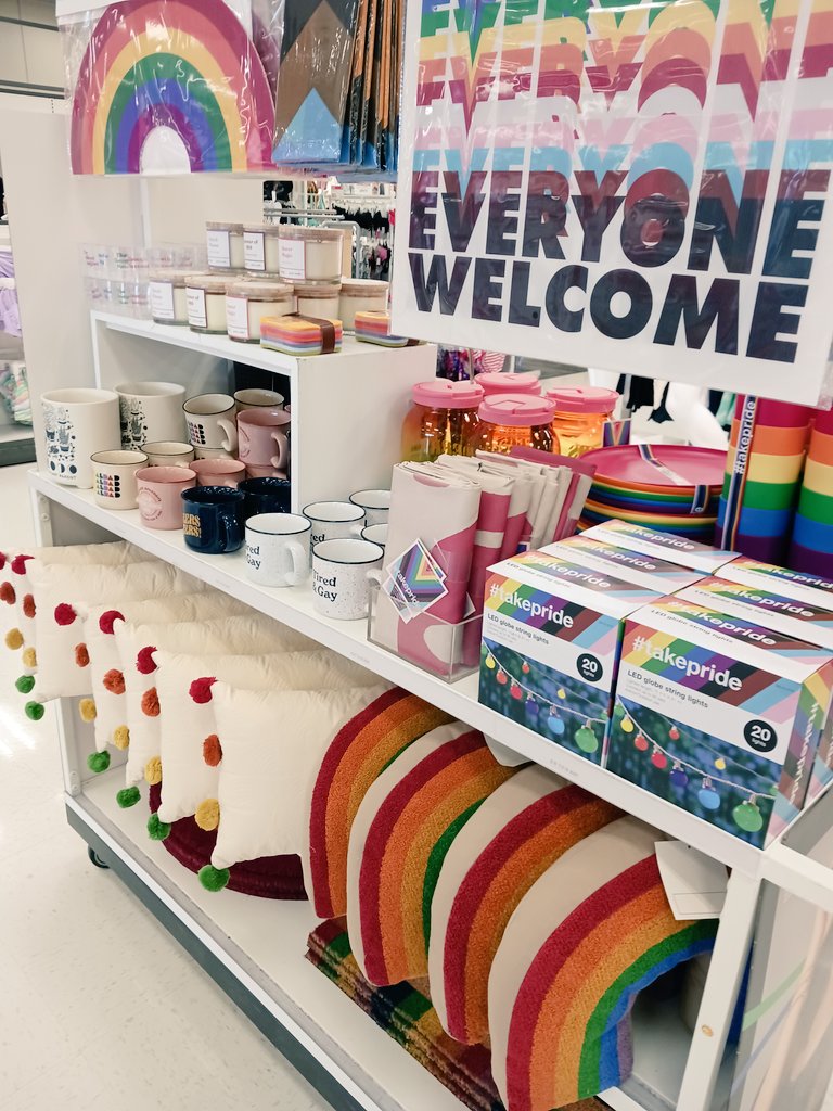 PutsNobody's tweet image. ❤🧡💛💚💙💜🤍🖤🤎
Beaming with PRIDE over this new collection and DBO's Nik and Jasmin for executing the set flawlessly! I foresee this assortment selling out quick, so get it while you still can! Definitely my favorite gateway thus far, so cute, affordable and inclusive! ❤🎯🌈
